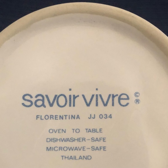Savoir Vivre Replacements (3 Cups Only) Florentine Pattern - Picture 4 of 4